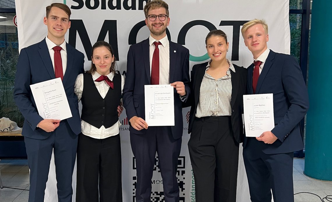 Das Team I der Universität Greifswald beim Soldan Moot Court
