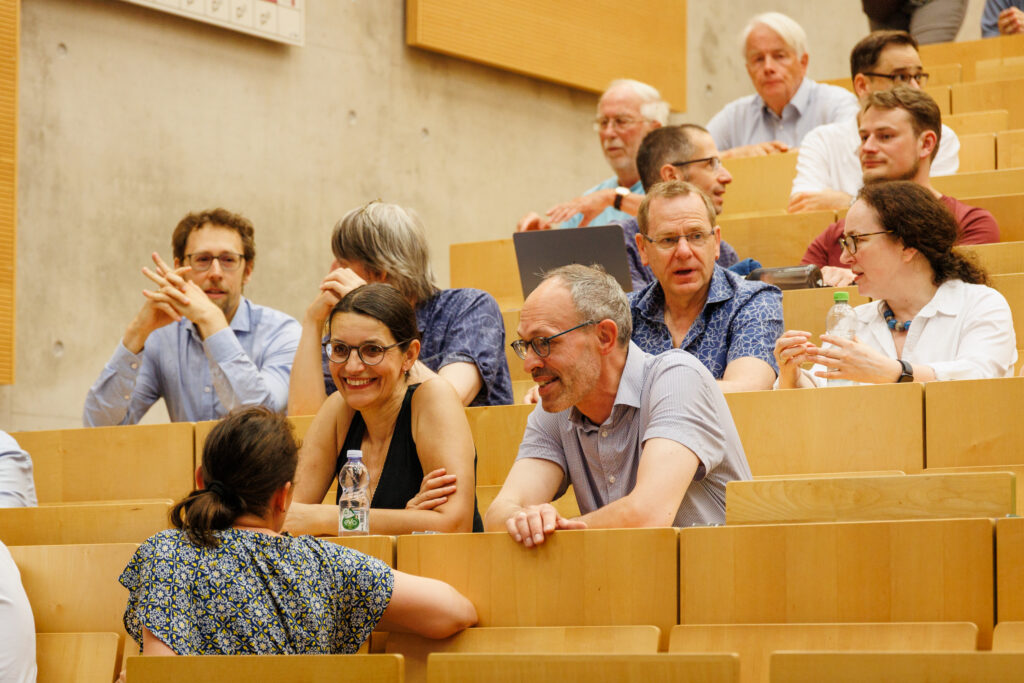 Mitarbeitende beim Festakt zum 75-jährigen Jubiläum der Mathematisch-Naturwissenschaftlichen Fakultät. Foto: © Zan Vidmar Zorc
